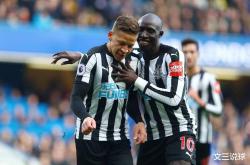 开云体育官网-西汉姆联全取三分，主场战胜对手，保级压力减轻的简单介绍