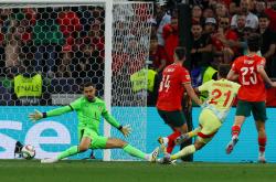 开云APP-关于国际足球实时报道：欧国联赛劲爆进行的信息