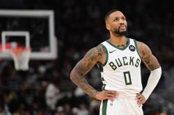 开云体育下载-爵士轻取山东队，利拉德刷新纪录的简单介绍