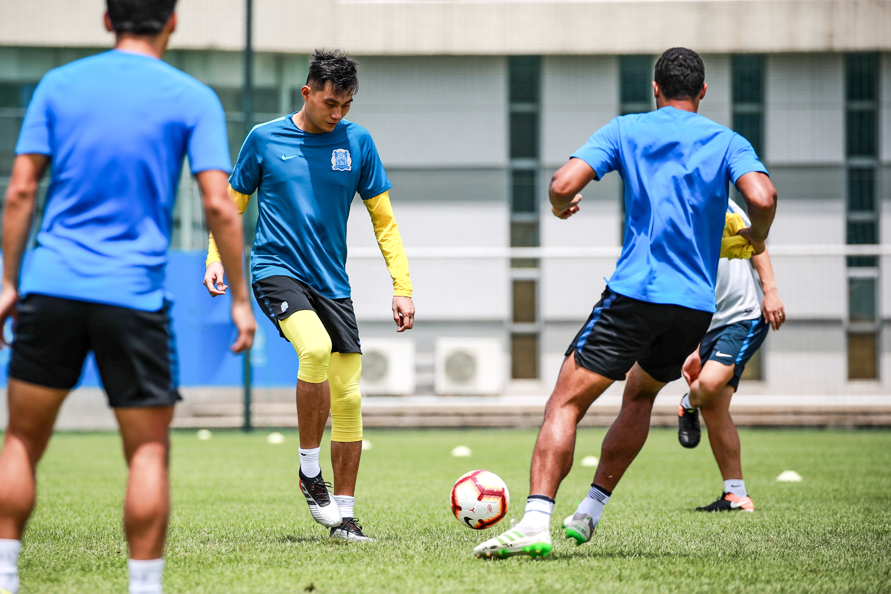 扎哈维领衔!富力挑战恒大,青春风暴将如何收场?的简单介绍 扎哈维领衔!富力挑战恒大,青春风暴将如何收场?的简单介绍