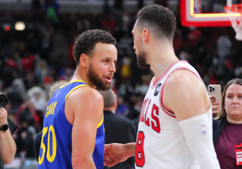 勇士不敌老鹰,库里全场独得35得分助球队遗憾落败 勇士不敌老鹰,库里全场独得35得分助球队遗憾落败