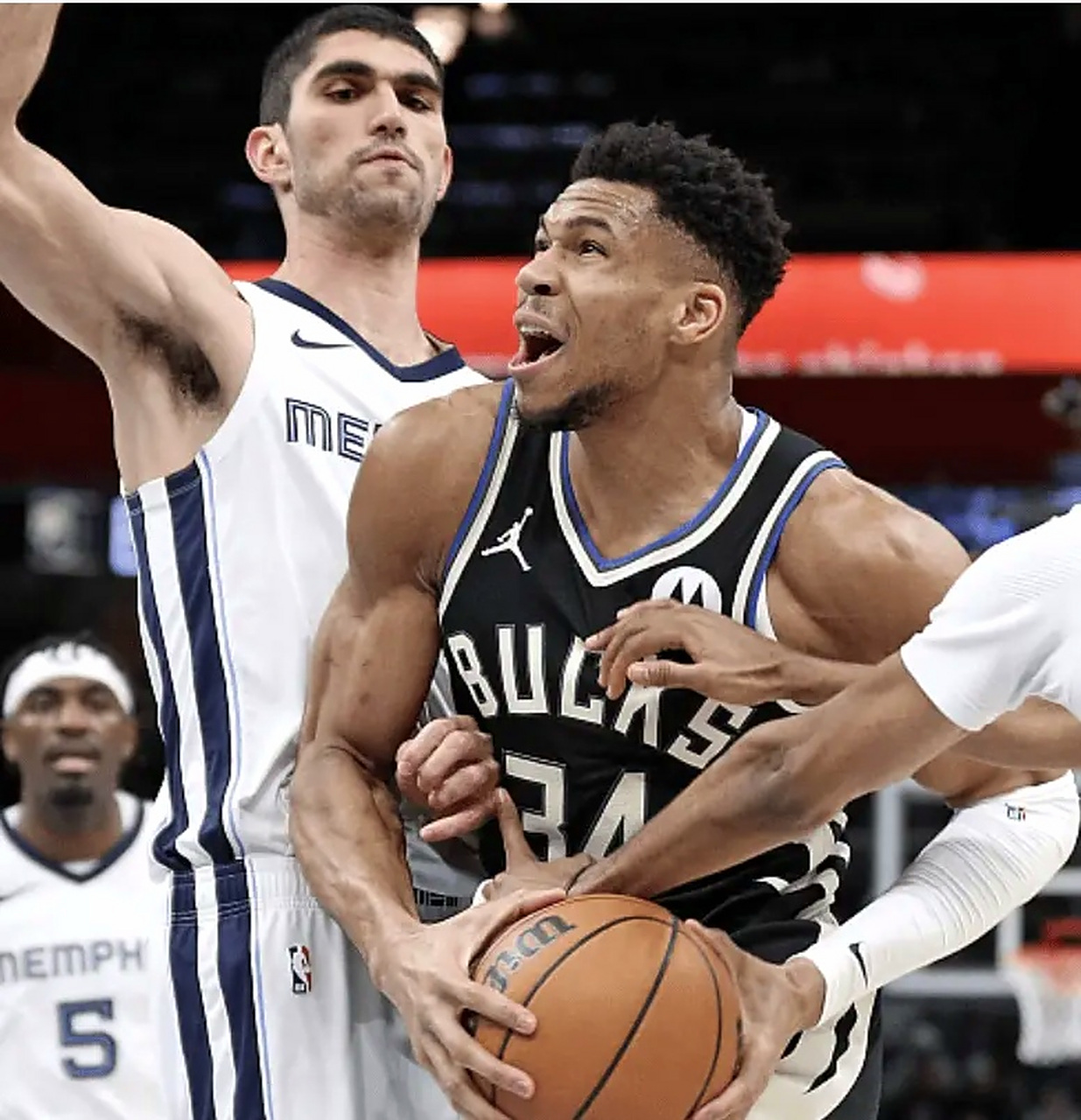 关于灰熊翻盘雄鹿B队,加里纳利惊艳世界的信息 关于灰熊翻盘雄鹿B队,加里纳利惊艳世界的信息