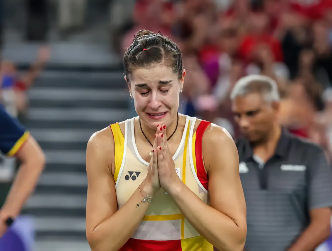 羽毛球明星选手受伤退赛，引发热议的简单介绍