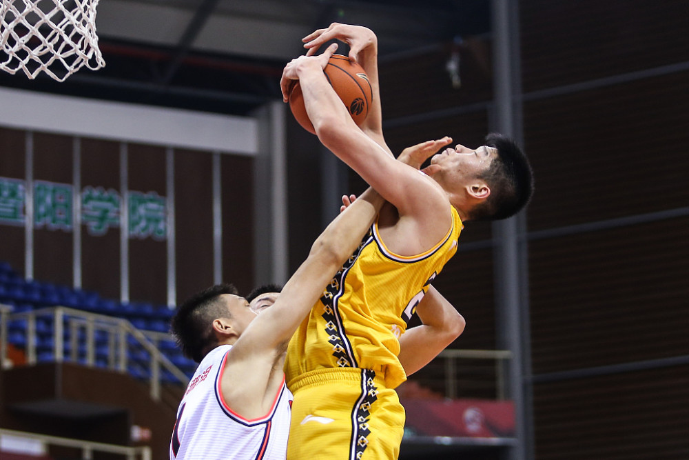 篮球战术调整奏效，成功扭转局势的简单介绍