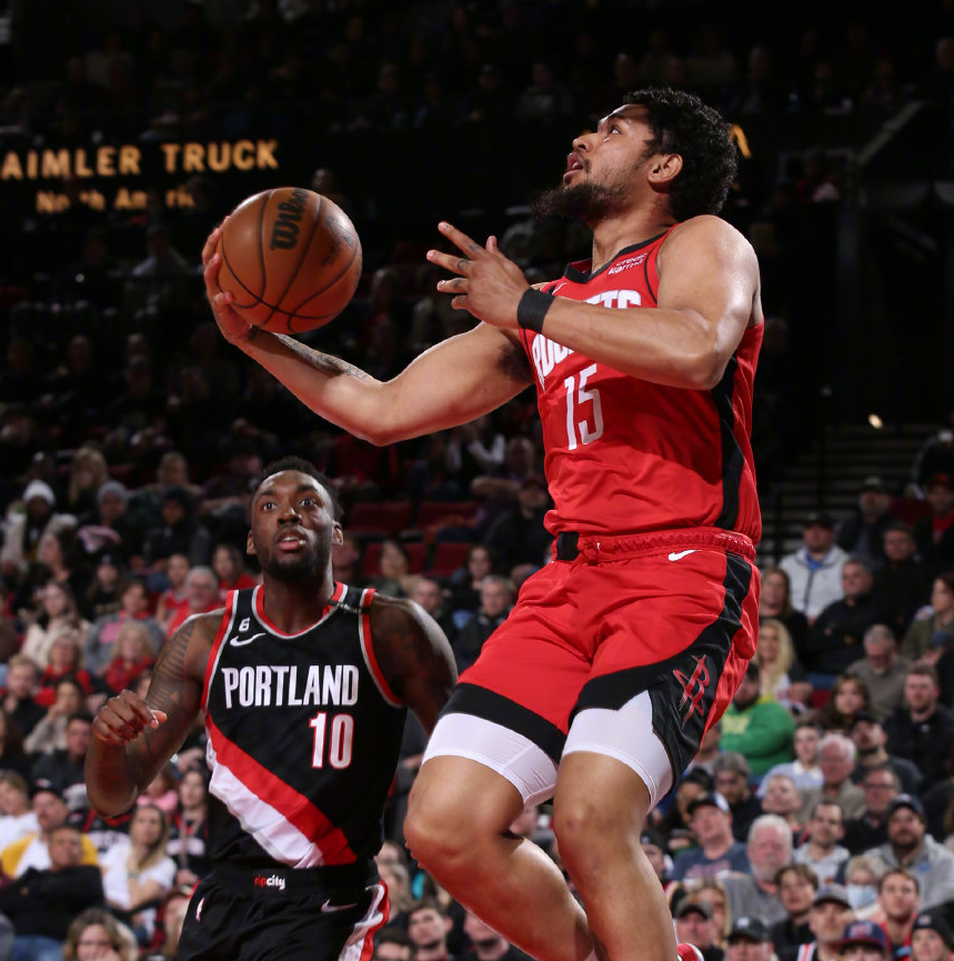 北京队鏖战山西队,利拉德刷新纪录 北京队鏖战山西队,利拉德刷新纪录